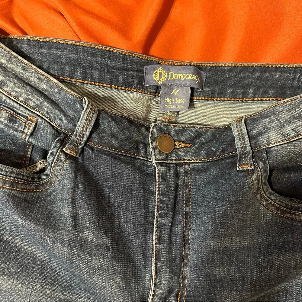 Democracy Distressed Jeans - Picture 7 of 13